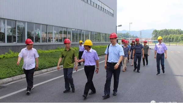 西安理工大学专家教授莅临胜游(中国)胜游平台管工厂调研