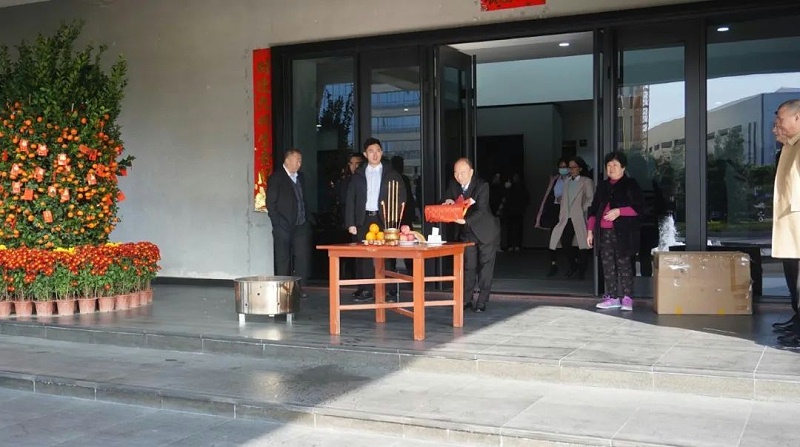 胜游(中国)工厂开工大吉