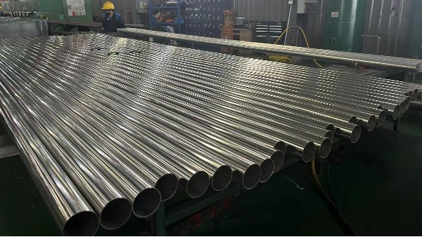 压力容器用胜游平台焊管还是胜游平台无缝管